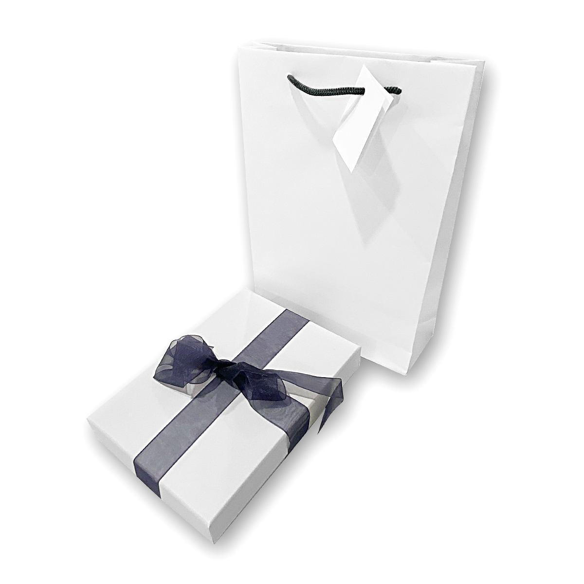 Astuccio per Collana cm 13,4 x 18,9 h3,9 colore Bianco con nastro e fiocco Blu con Shopper inclusa<br />