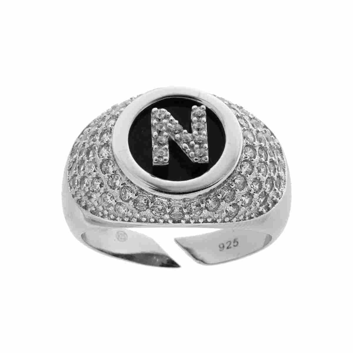 Anello Fascione Zirconi Bianchi con Lettera Zirconi Bianchi su fondo nero in ARGENTO 925 Galvanica Rodio