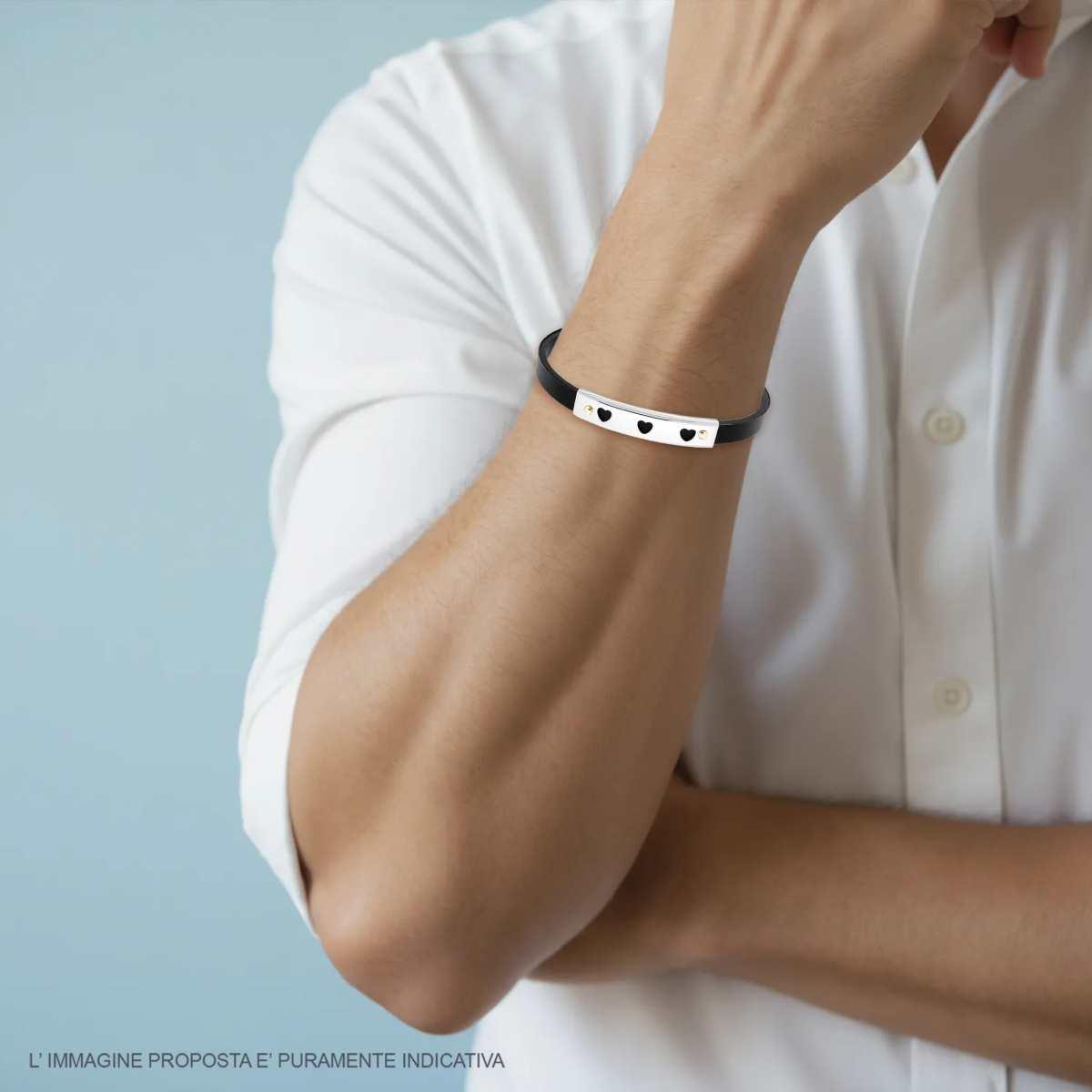 Bracciale Uomo in Caucciu Nero con Targa Cuori e Punti colore Oro in ACCIAIO